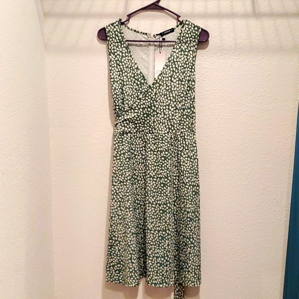 NWT ☀️SHEILAY Large Spring Dress